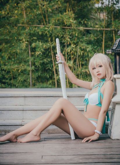 寂寞的温泉女主人