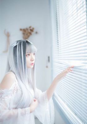 善良的女秘书的